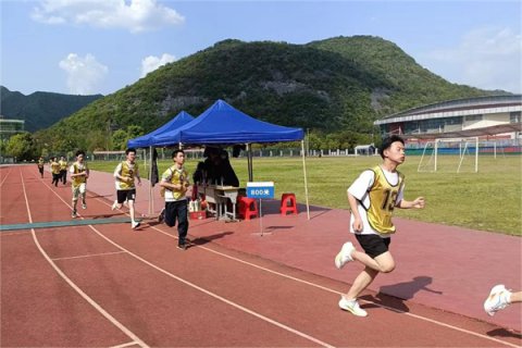 石台县：加强学校体艺教学  促进学生全面发展